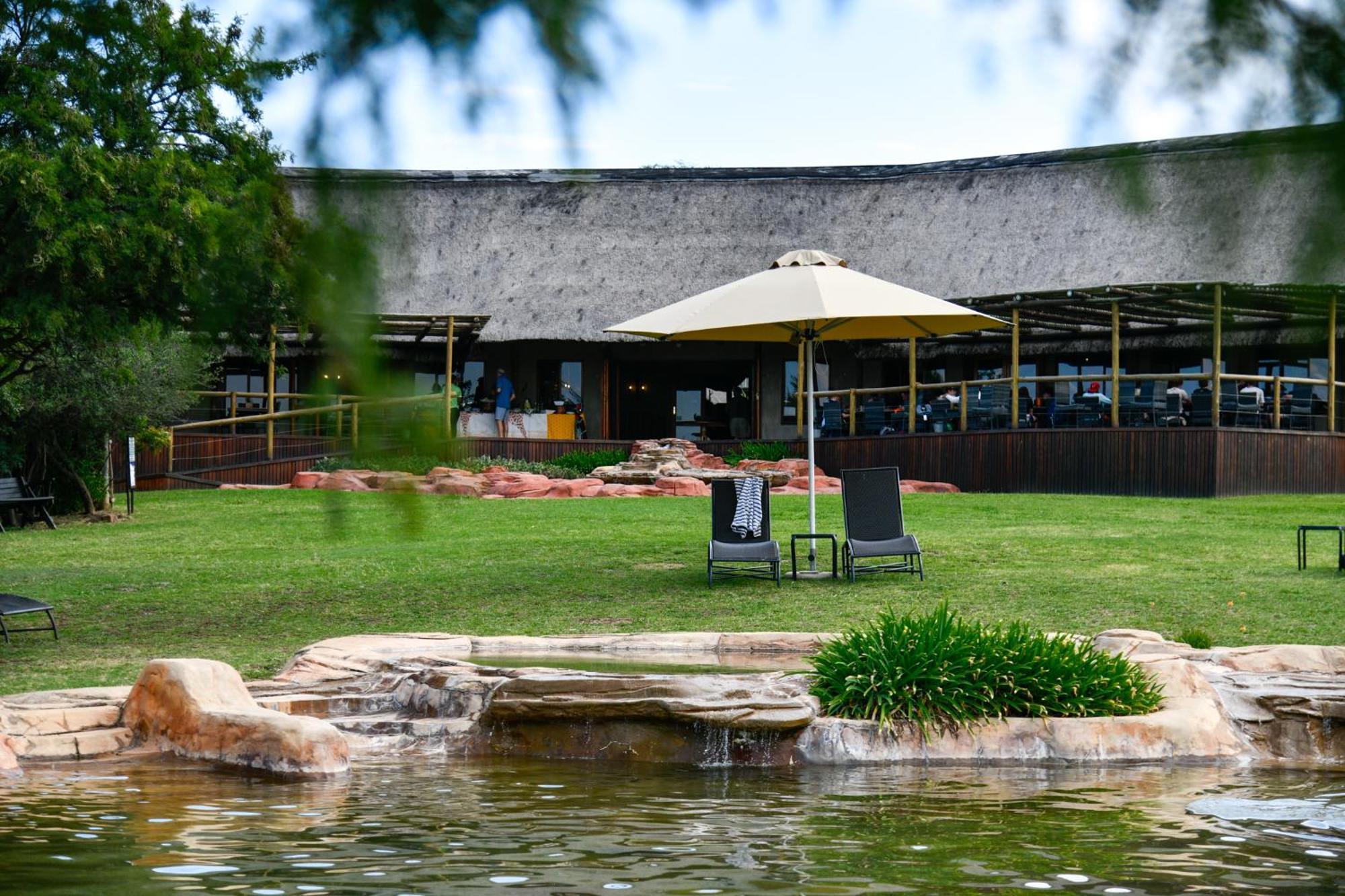 The Springbok Lodge Лейдисмит Екстериор снимка